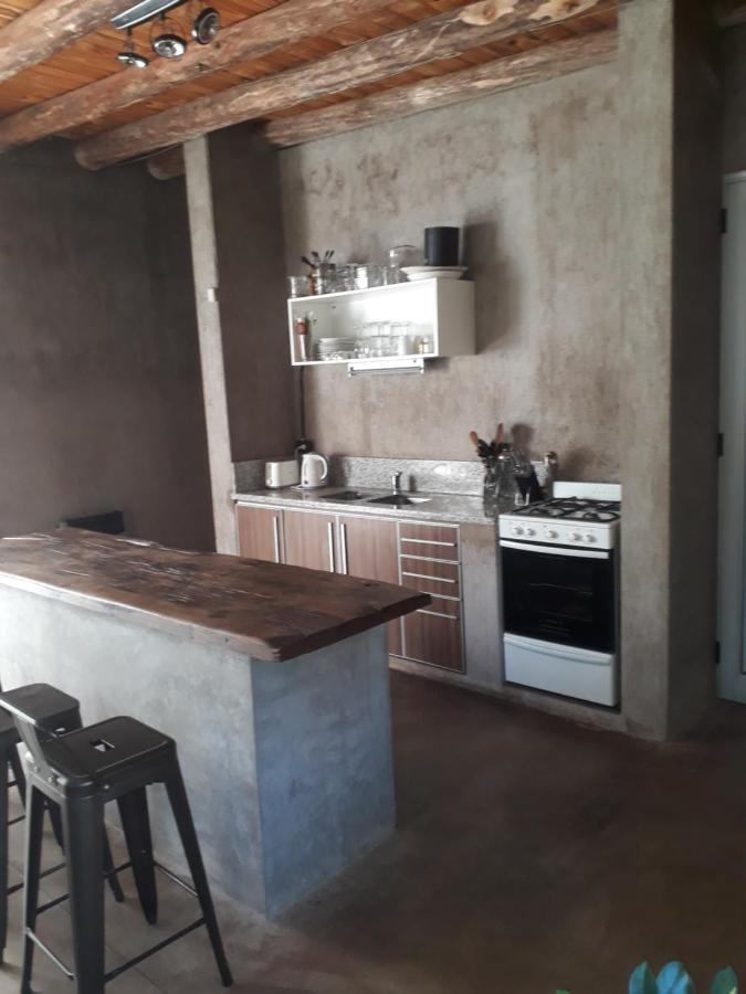 Casa Los Cerezos En Chacras De Coria Buitenkant foto