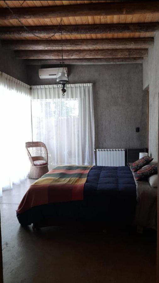 Casa Los Cerezos En Chacras De Coria Buitenkant foto