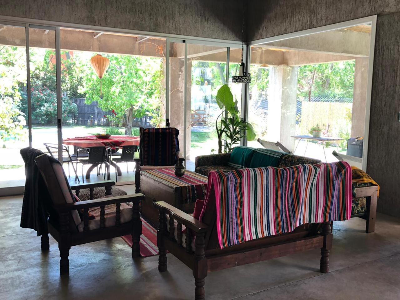 Casa Los Cerezos En Chacras De Coria Buitenkant foto