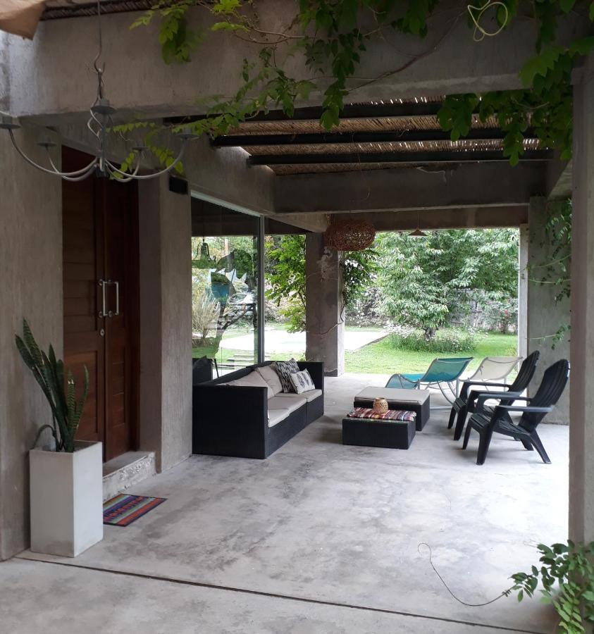 Casa Los Cerezos En Chacras De Coria Buitenkant foto